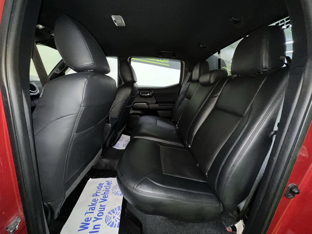 Used 2018 Toyota Tacoma TRD Sport AWD/4WD image 27