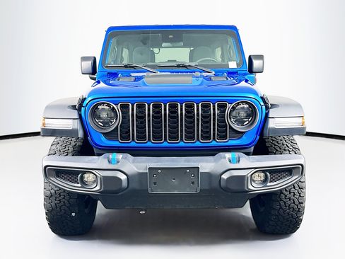 Used 2024 Jeep Wrangler Unlimited Rubicon 4xe AWD/4WD image 2