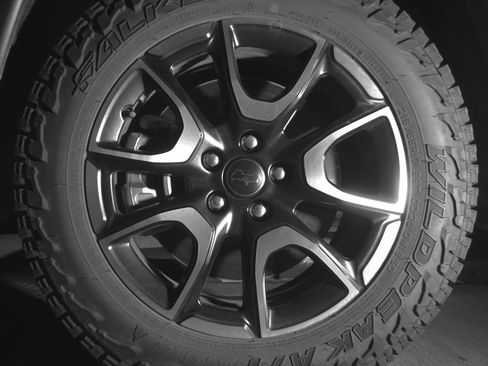 Used 2025 Jeep Compass Trailhawk AWD/4WD image 12