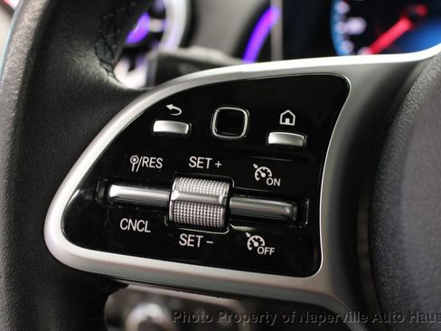 Used 2021 Mercedes-Benz GLB 250 4MATIC image 15