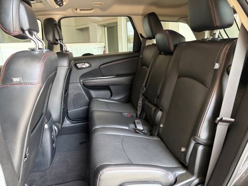 Used 2019 Dodge Journey GT w/ Nav & Sun Group AWD/4WD image 16