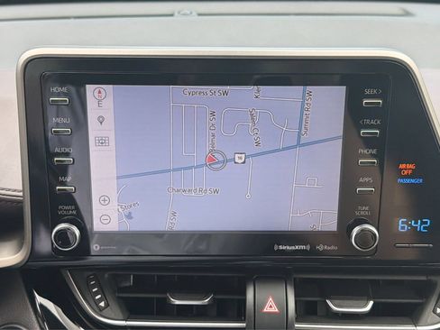 Used 2019 Toyota C-HR Limited FWD image 29