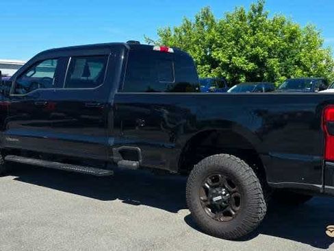 Used 2023 Ford F350 XLT w/ XLT Premium Package AWD/4WD image 3