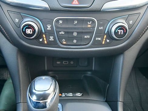 Used 2020 Chevrolet Equinox Premier image 56