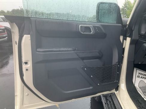 New 2026 Ford Bronco Outer Banks w/ Sasquatch Package AWD/4WD image 17