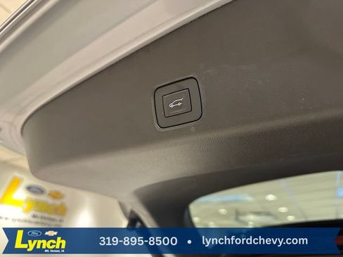 Used 2025 Chevrolet TrailBlazer RS w/ Convenience Package AWD/4WD image 18