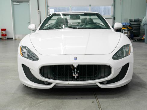 Used 2016 Maserati GranTurismo Sport RWD image 4