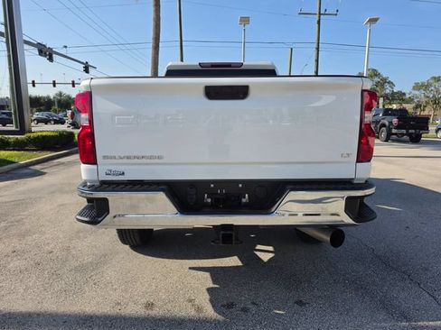 Used 2025 Chevrolet Silverado 2500 LT w/ Convenience Package AWD/4WD image 3