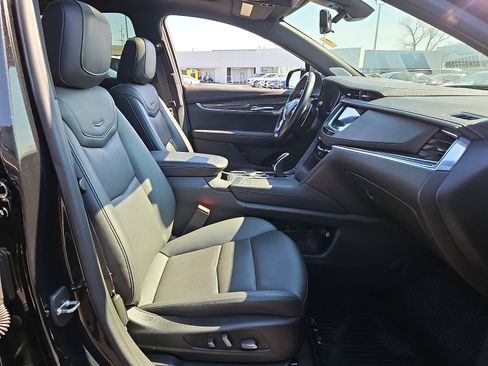 Certified 2023 Cadillac XT5 Sportv w/ Technology Package image 19