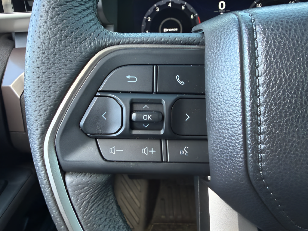 Used 2025 Toyota Tacoma TRD Off-Road AWD/4WD image 14