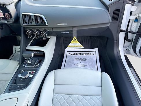 Used 2023 Audi R8 V10 performance w/ Carbon Exterior Package RWD image 17