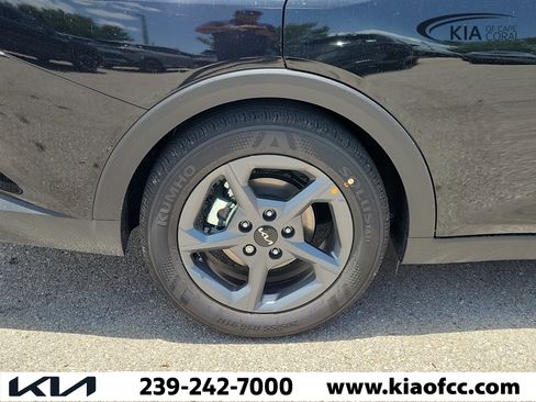 New 2026 Kia K4 FWD image 9