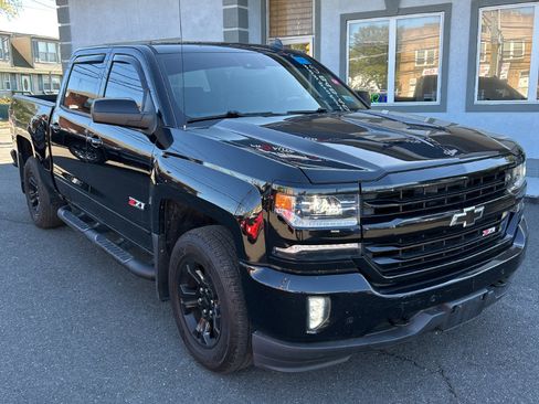 Used 2017 Chevrolet Silverado 1500 LTZ Z71 w/ LTZ Plus Package image 2