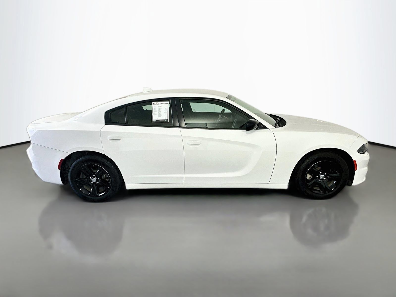 Used 2023 Dodge Charger SXT RWD image 8