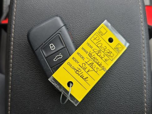 Used 2024 Volkswagen Taos S w/ MDO Package FWD image 23