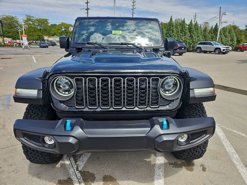 Certified 2025 Jeep Wrangler Unlimited Rubicon 4xe w/ Convenience Group AWD/4WD image 5