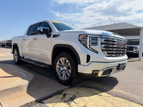 Used 2022 GMC Sierra 1500 Denali AWD/4WD image 3