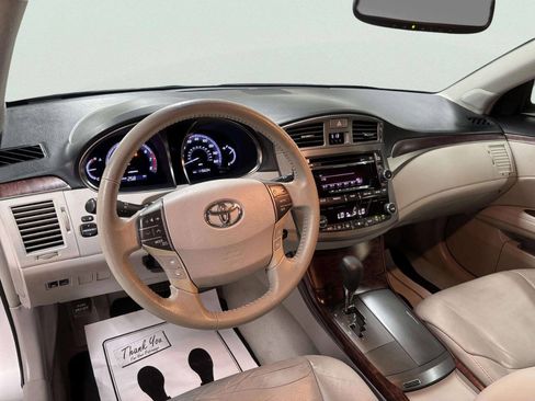 Used 2011 Toyota Avalon FWD image 13
