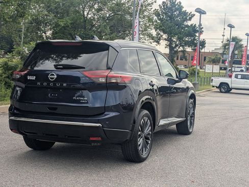 Used 2025 Nissan Rogue Platinum w/ Tech Package AWD/4WD image 3