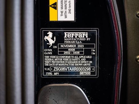 Used 2024 Ferrari Purosangue AWD/4WD image 36