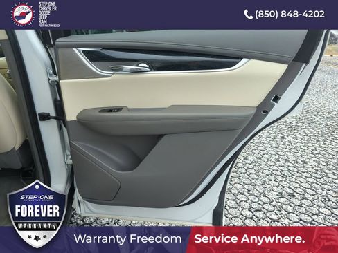 Used 2020 Cadillac XT6 Premium Luxury FWD image 34