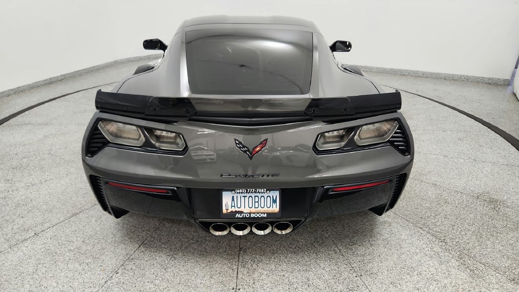 Used 2015 Chevrolet Corvette Z06 w/ 3LZ Preferred Equipment Group RWD image 25