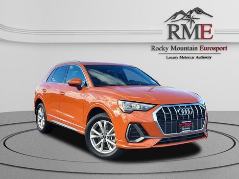Used 2022 Audi Q3 2.0T Premium w/ Convenience Package AWD/4WD image 1
