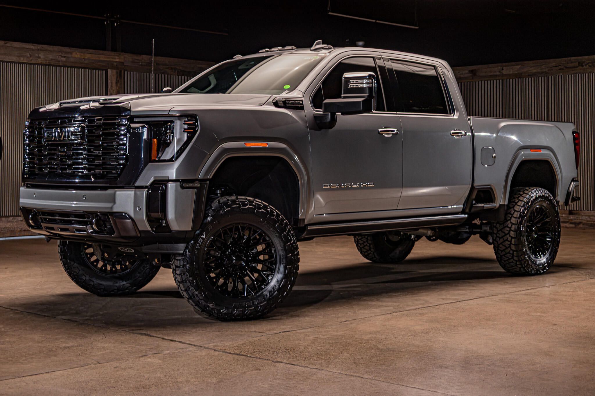 Used 2024 GMC Sierra 2500 Denali Ultimate w/ Max Trailering Package AWD/4WD image 5