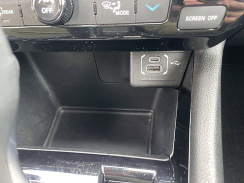 Used 2022 Jeep Compass Limited image 18