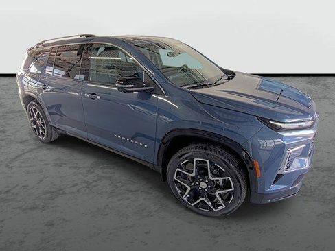 New 2026 Chevrolet Traverse High Country w/ LPO, Floor Liner Package FWD image 5