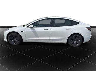 Used 2022 Tesla Model 3 Long Range AWD/4WD video 2