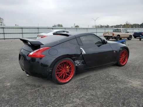 Used 2014 Nissan 370Z Touring w/ Navigation Package image 2