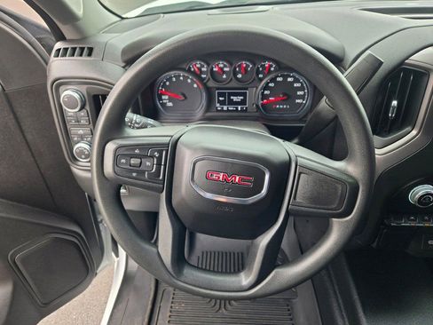 Used 2024 GMC Sierra 1500 Pro w/ Pro Value Package AWD/4WD image 29