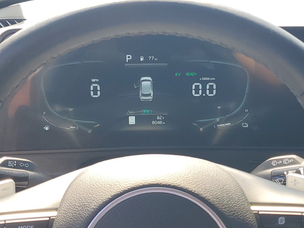 Used 2025 Kia Sportage EX AWD/4WD image 14