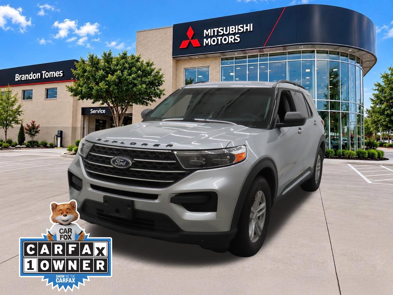 Used 2024 Ford Explorer XLT RWD image 8