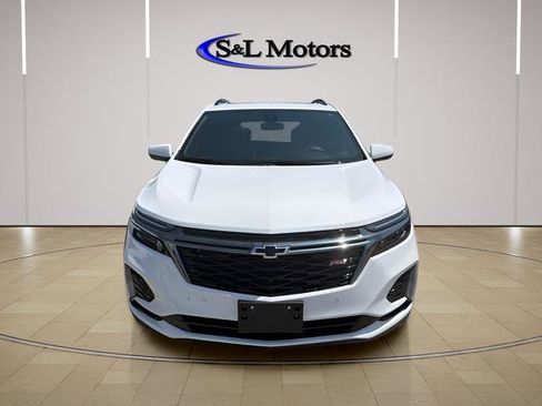 Used 2023 Chevrolet Equinox RS AWD/4WD image 2