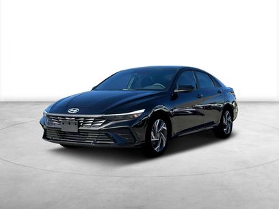 New 2025 Hyundai Elantra SEL