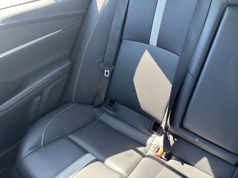 Used 2025 Toyota Camry SE FWD image 38