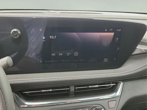 Used 2025 Buick Envista Preferred w/ Convenience II Package FWD image 15