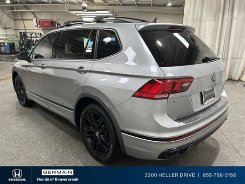 Used 2022 Volkswagen Tiguan SE R-Line FWD image 6