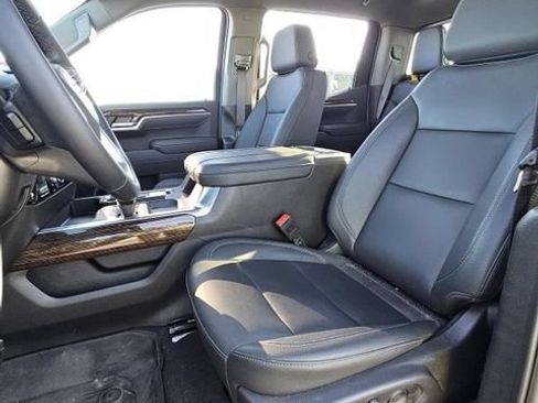 Used 2025 GMC Sierra 1500 Elevation w/ Elevation Premium Package AWD/4WD image 6