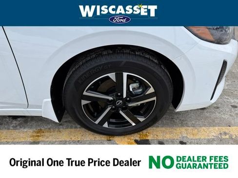 Used 2025 Nissan Sentra SV w/ Lighting Package image 26