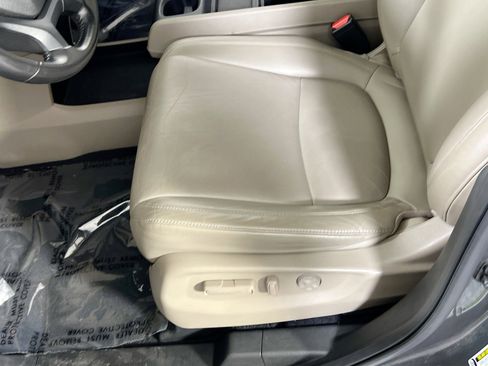 Used 2018 Honda Odyssey EX-L image 18