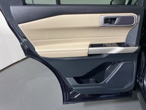 Used 2021 Ford Explorer XLT w/ Equipment Group 202A image 26