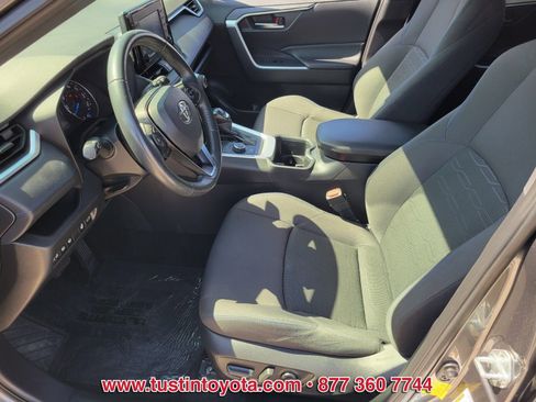 Certified 2022 Toyota RAV4 SE w/ Convenience Package AWD/4WD image 10