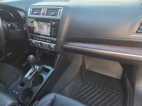 Used 2017 Subaru Outback 2.5i Limited image 21