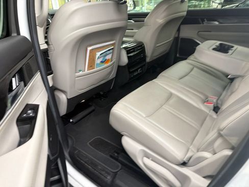 Used 2022 Jeep Wagoneer Series I RWD image 13