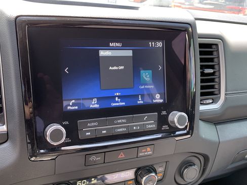 Used 2023 Nissan Frontier SV w/ SV Convenience Package RWD image 16
