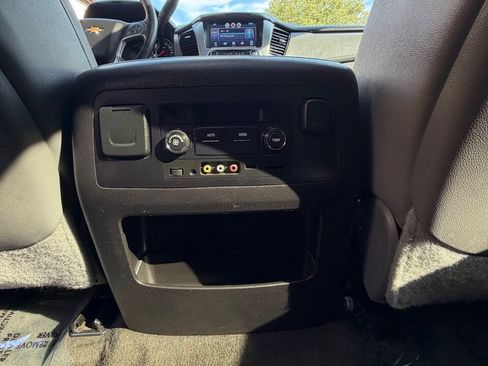 Used 2015 Chevrolet Suburban LT AWD/4WD image 30
