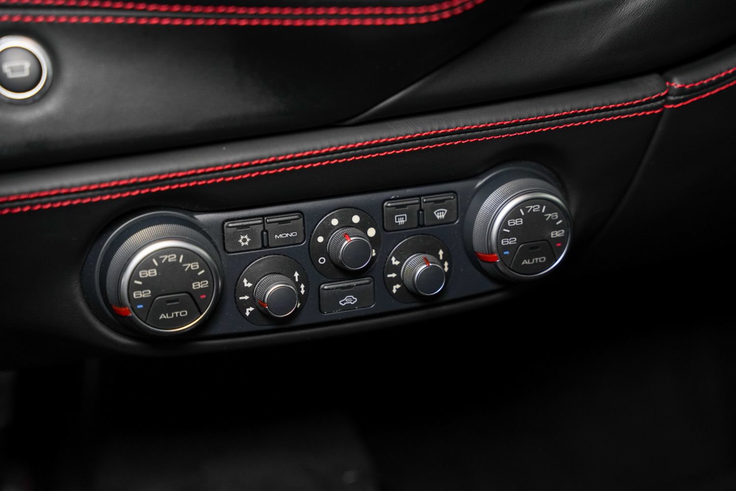 Used 2016 Ferrari 488 GTB RWD image 41